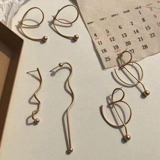 Irregular Wirework Earring