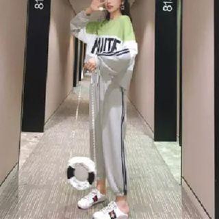 Set: Long Sleeve Lettering Sweatshirt + Sweatpants