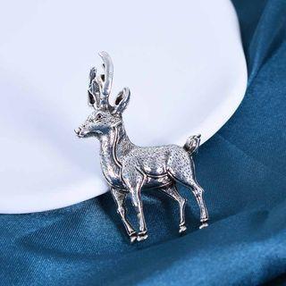 Deer Brooch Silver - One Size