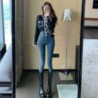Contrasted Button-up Crop Knit Top / Skinny Jeans