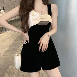 Contras Trim Jacket / Sleeveless Bow Accent Romper