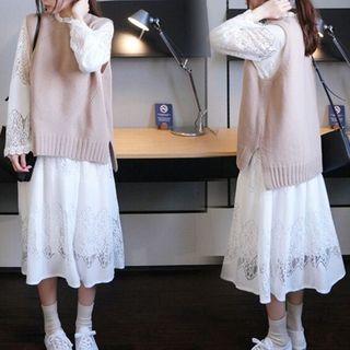 Long-sleeve Midi Lace Dress / Plain Knit Vest