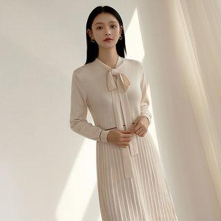Tie-neck Pleated-hem Midi Knit Dress