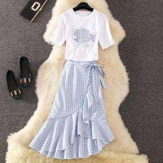 Set: Short-sleeve Printed T-shirt + Plaid Skirt
