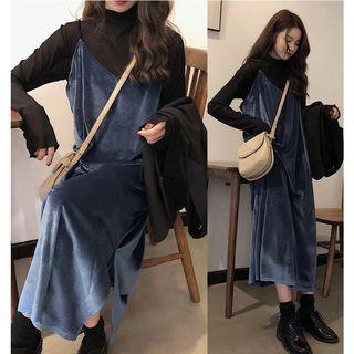 Long-sleeve Turtleneck T-shirt / Spaghetti Strap Midi Velvet Dress