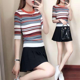 Elbow-sleeve Striped Top / Pleated Mini Skirt / Set