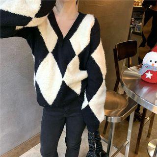 Long-sleeve Plaid V-neck Knit Sweater Plaid - One Size
