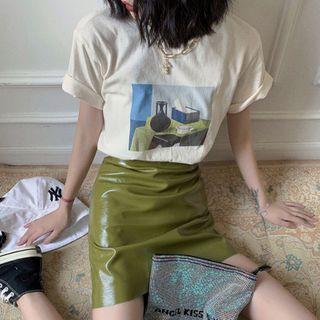 Printed Short-sleeve T-shirt / Faux Leather Mini Pencil Skirt