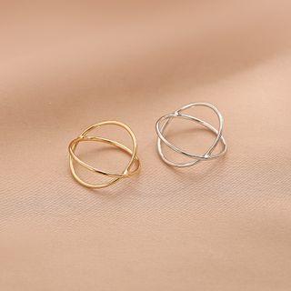Crisscross Layered Ring