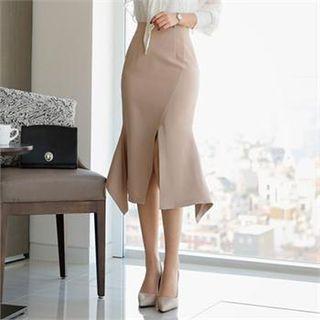 Slit-front Ruffled Skirt