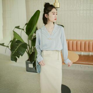 Long-sleeve Faux Pearl Open-collar Blouse