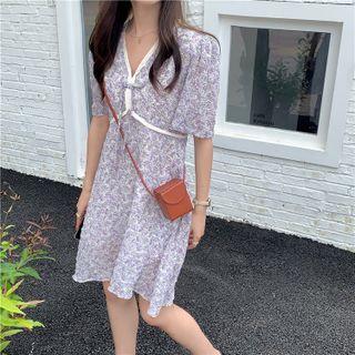 Short Sleeve V-neck Contrast Line Lace Up Floral Dress