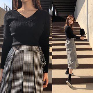 V-neck Raglan Rib-knit Top