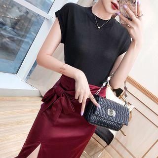 Set: Short-sleeve T-shirt + Slit Midi Fitted Skirt