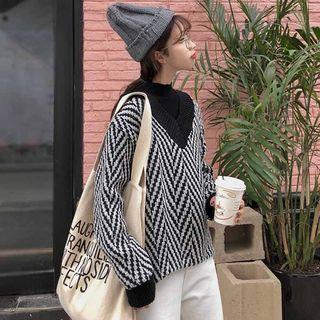 Color-block V-neck Long-sleeve Loose-fit Pullover