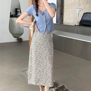 Short-sleeve T-shirt / Leopard Print Midi A-line Skirt