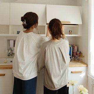 3/4-sleeve Invert-pleat T-shirt