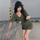 Slim-fit V-neck Long T-shirt