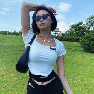 Square-neck Letter Cropped Top