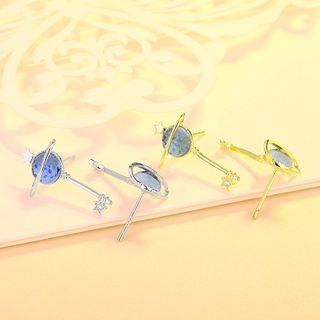 Planet Ear Stud
