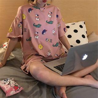 Set: Elbow-sleeve Cartoon Print T-shirt + Shorts