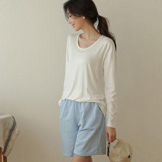 U-neck Textured Basic T-shirt