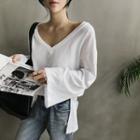 V-neck Bell-sleeve T-shirt