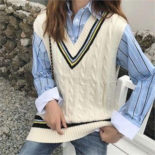 Sleeveless Contrast-trim Cable-knit Top Beige - One Size