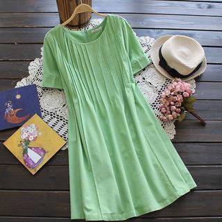 Short-sleeve Pintuck Dress