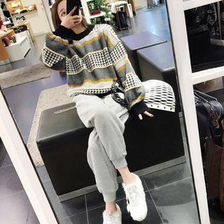 Set: Long Sleeve Pattern Top + Plain Sweatpants