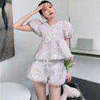 Short-sleeve Floral Lace Blouse / Shorts