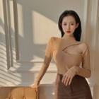 Long-sleeve Cut-out T-shirt Khaki - One Size