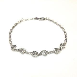 14k White Gold Diamond-cut Leaf Segment Link Bracelet (6.5)