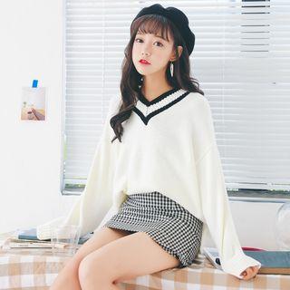 V-neck Contrast Trim Sweater White - One Size