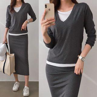 Set: Inset Top V-neck T-shirt + Long Skirt