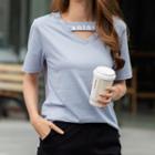 Short-sleeve Lettering Cut-out T-shirt