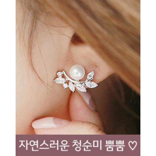 Faux-pearl Leaf-motif Earrings