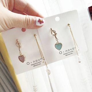 Non-matching Faux Pearl Resin Heart Dangle Earring