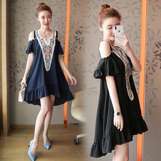 Elbow-sleeve Cold Shoulder Embroidered Dress