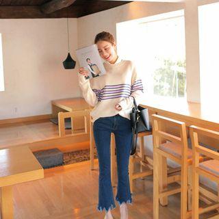 Cutout Fray-hem Boot-cut Jeans
