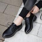 Low-heel Lace-up Shoes