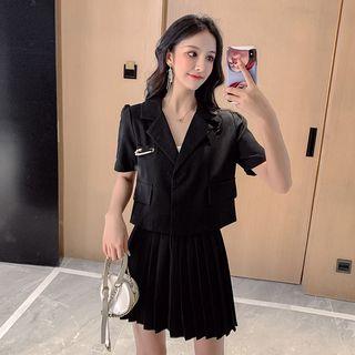 Set: Plain V-neck Blouse + Min Pleated Skirt