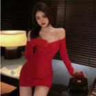 Long-sleeve Square-neck Top Red - One Size