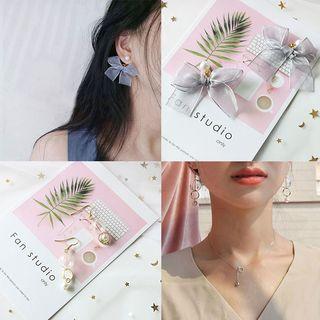 Faux Pearl Bow / Glass Ball Dangle Earring