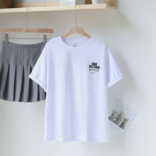 Short-sleeve Lettering T-shirt / Mini Pleated Skirt