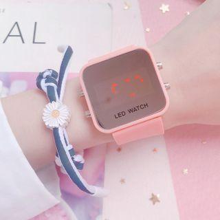 Set: Digital Watch + Daisy Bracelet