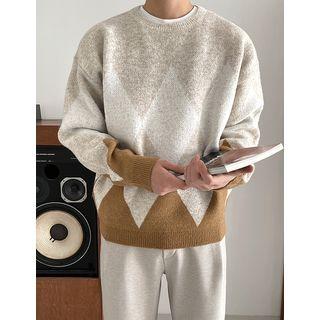 Drop-shoulder Gradient Argyle Sweater