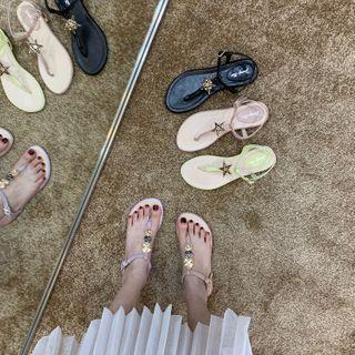 Flower Buckle Flat Sandals