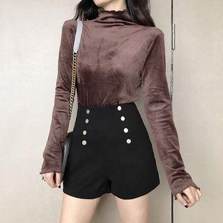Mock Neck Long-sleeve Velvet Top / Double-breasted Shorts