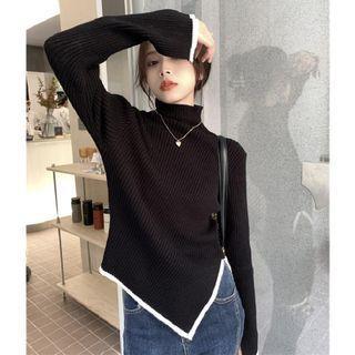 Mock-neck Contrast Trim Slit Knit Top
